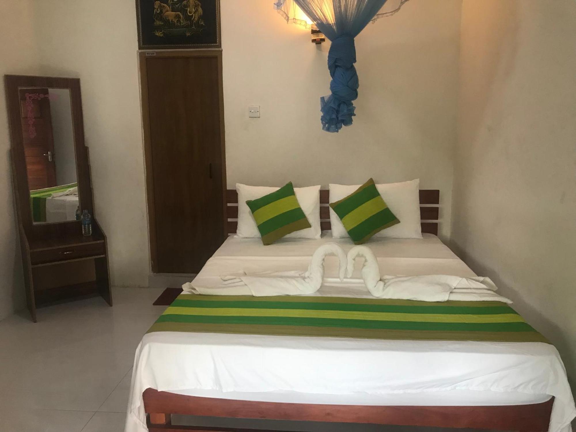 Rustle Hill Home Stay-Ella Esterno foto